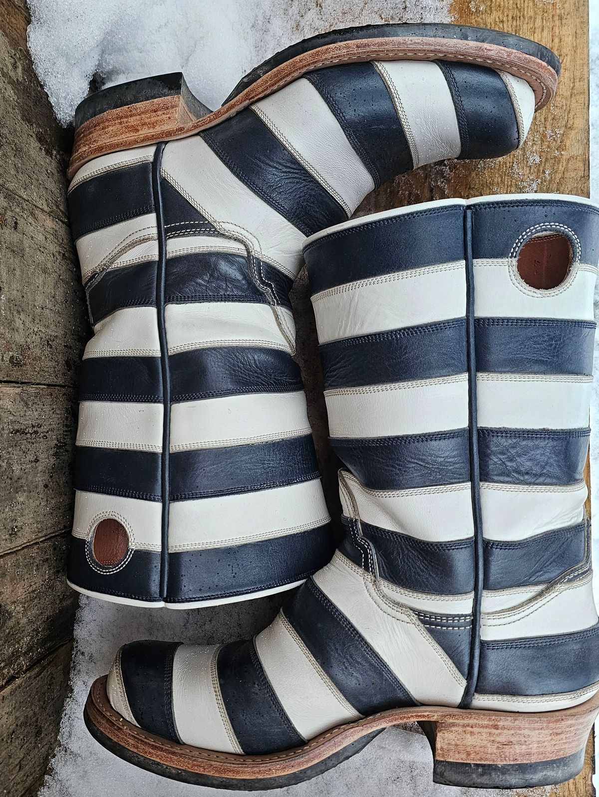 Photo by nobnix on December 3, 2023 of the Open Road Boots Striped in Navy Glass Calf, White Chrome Tanned.