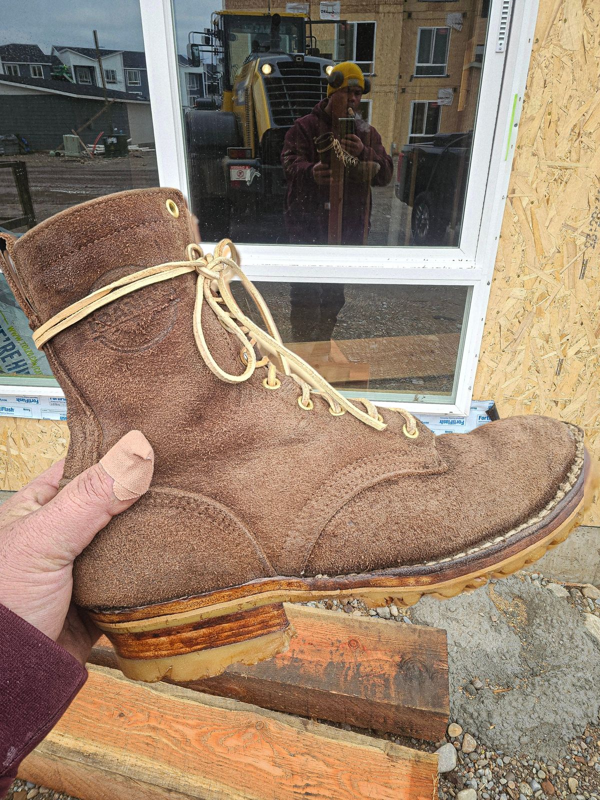 Photo by nobnix on January 7, 2025 of the Frank's Boots Unknown Model in Seidel Chocolate Oil Tan Roughout.