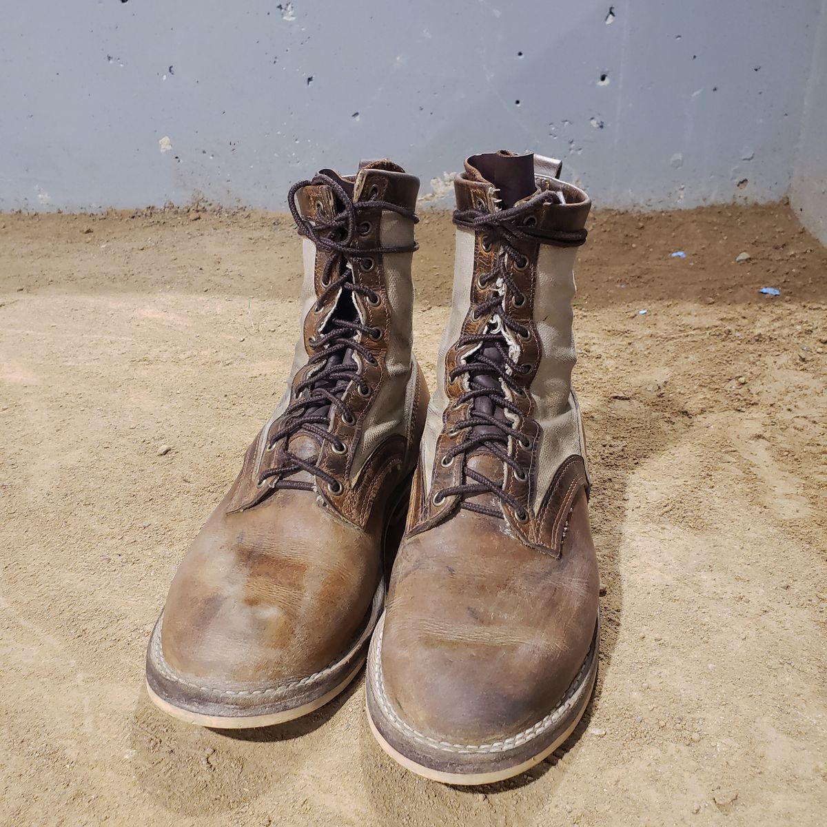 Photo by nobnix on November 1, 2022 of the Frank's Boots Ryker AT in Arif & Sons Hand Waxed Antique Brown.
