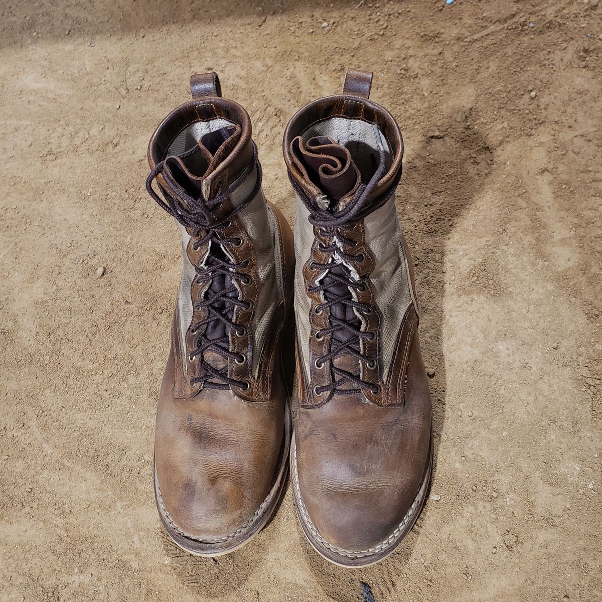 Photo by nobnix on November 1, 2022 of the Frank's Boots Ryker AT in Arif & Sons Hand Waxed Antique Brown.