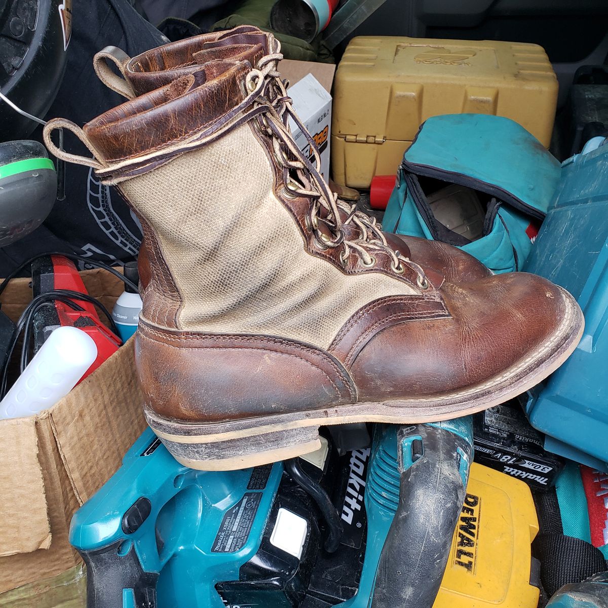 Photo by nobnix on January 5, 2023 of the Frank's Boots Ryker AT in Arif & Sons Hand Waxed Antique Brown.