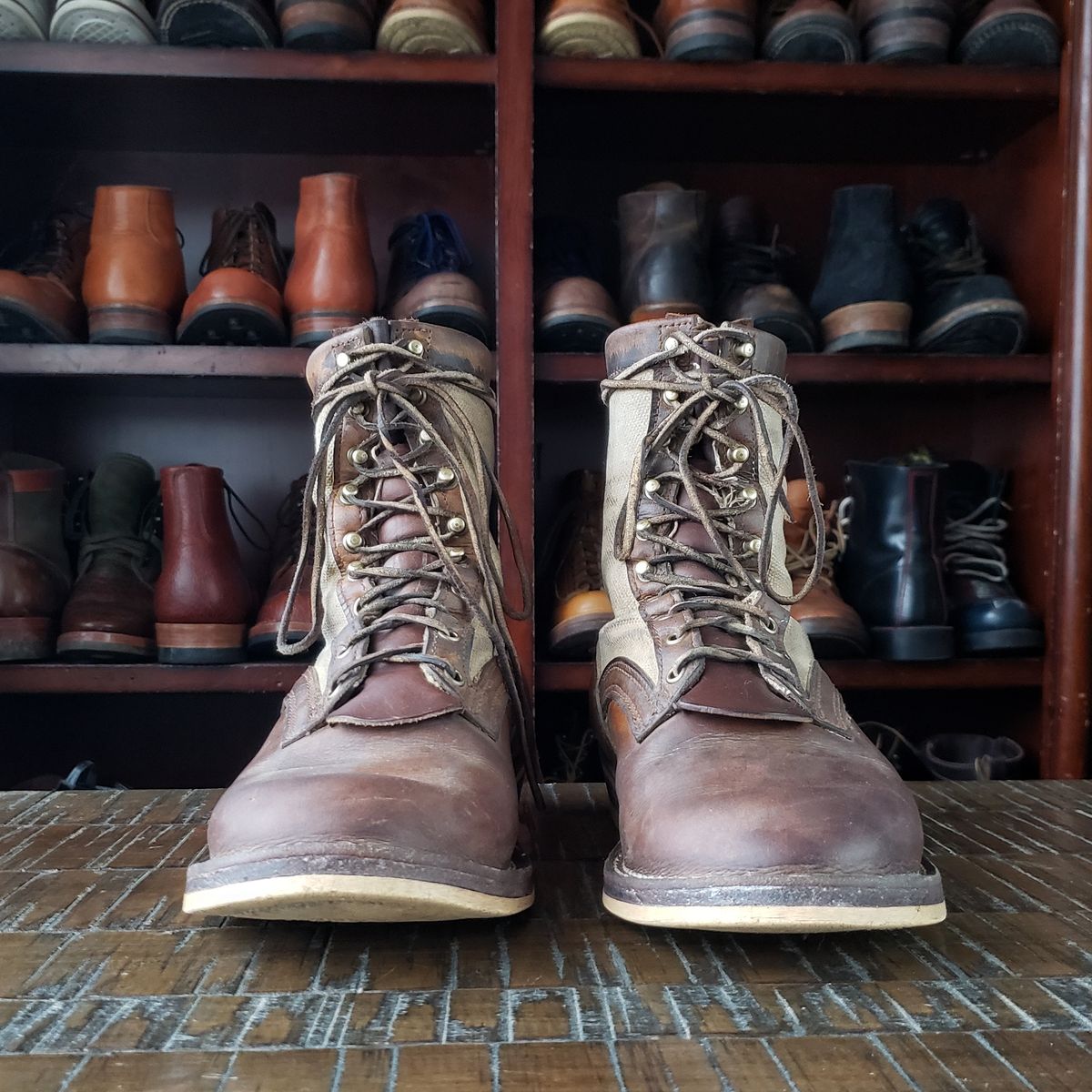 Photo by nobnix on February 5, 2023 of the Frank's Boots Ryker AT in Arif & Sons Hand Waxed Antique Brown.