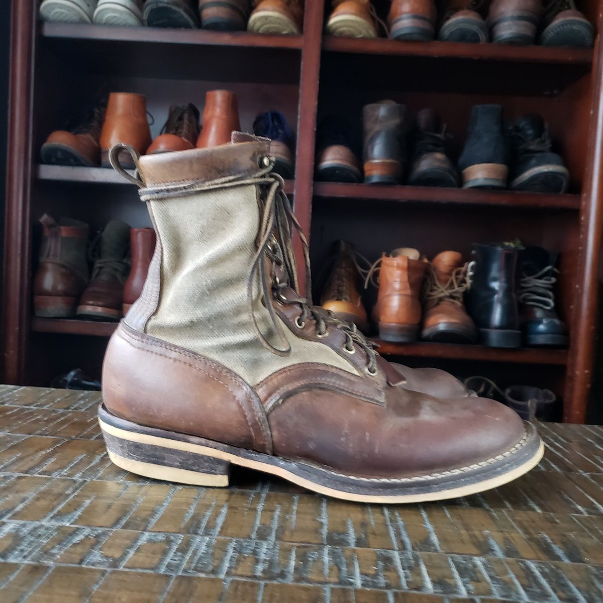 Photo by nobnix on February 5, 2023 of the Frank's Boots Ryker AT in Arif & Sons Hand Waxed Antique Brown.
