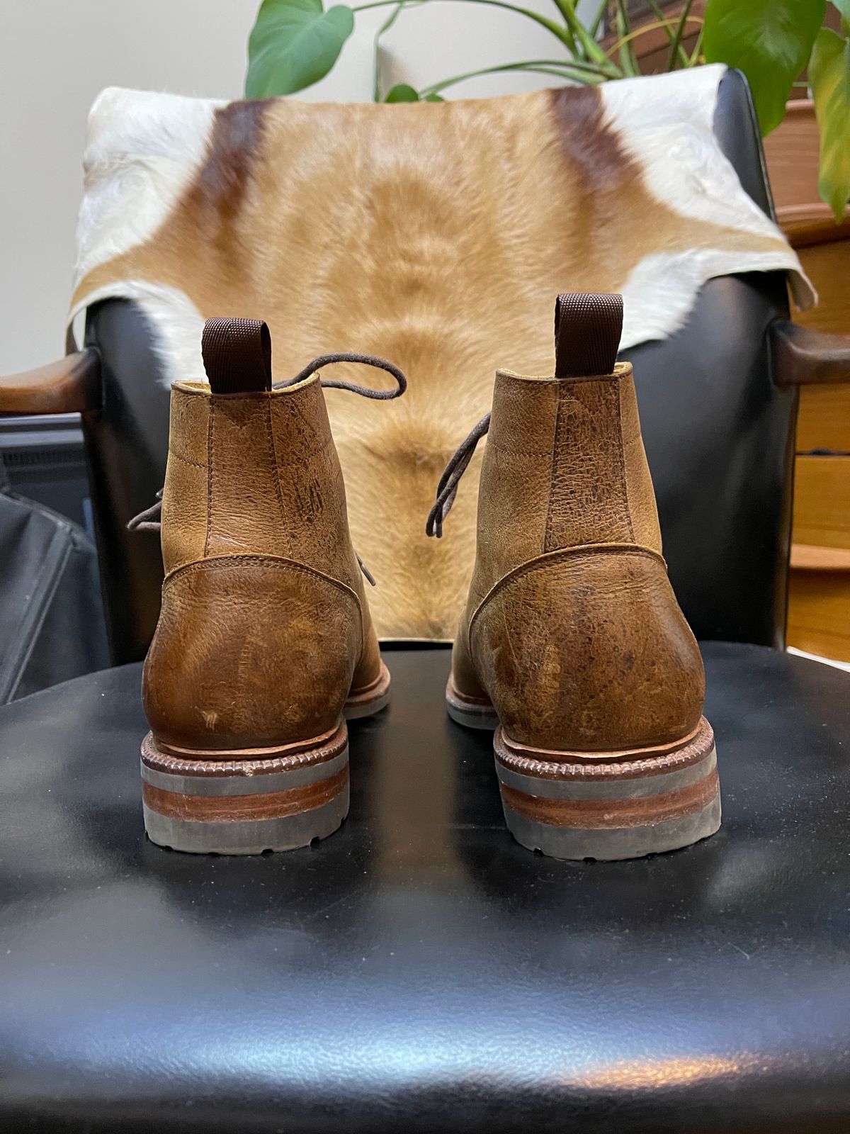 Photo by slypig on January 6, 2024 of the Meermin Service Boot in C.F. Stead Autumn Spice Waxed Kudu.
