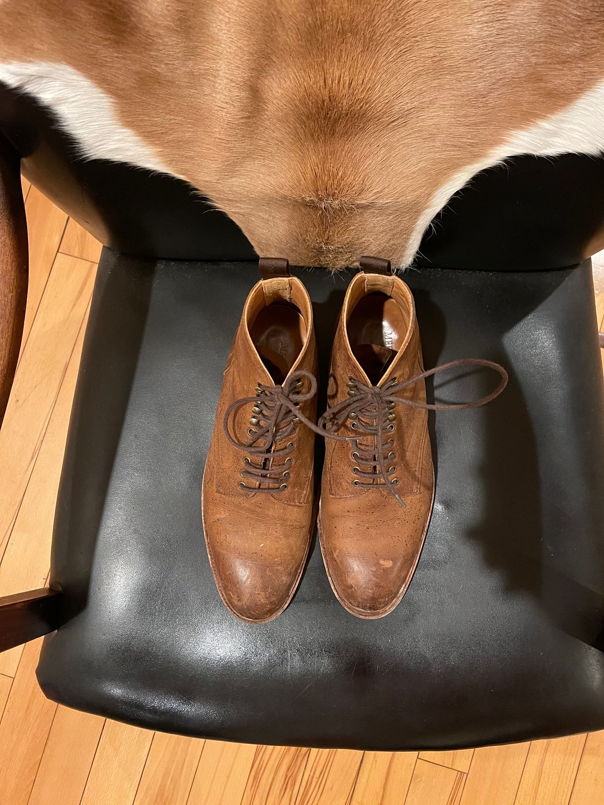 Photo by slypig on March 6, 2024 of the Meermin Service Boot in C.F. Stead Autumn Spice Waxed Kudu.