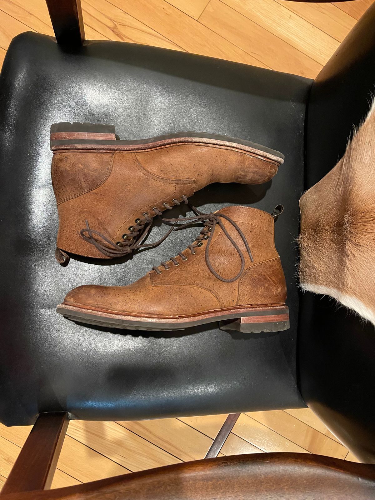 Photo by slypig on April 6, 2024 of the Meermin Service Boot in C.F. Stead Autumn Spice Waxed Kudu.