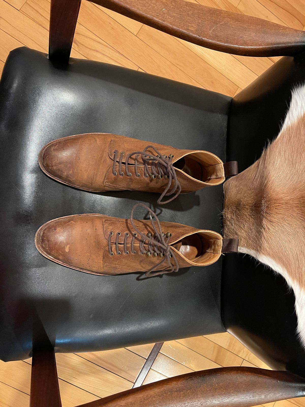 Photo by slypig on April 6, 2024 of the Meermin Service Boot in C.F. Stead Autumn Spice Waxed Kudu.