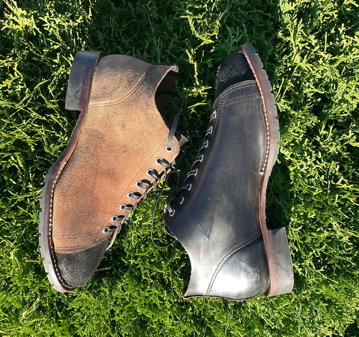 Photo by FrankLeeFineLeathers on October 6, 2023 of the Self-Made Monkey Boot in Horween Black Chromexcel Horsehide.