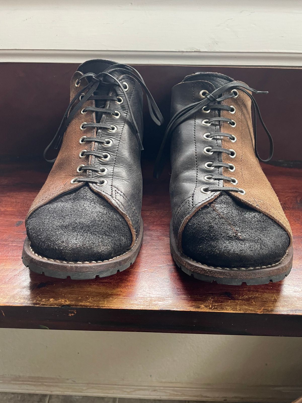 Photo by FrankLeeFineLeathers on November 3, 2023 of the Self-Made Monkey Boot in Horween Black Chromexcel Horsehide.