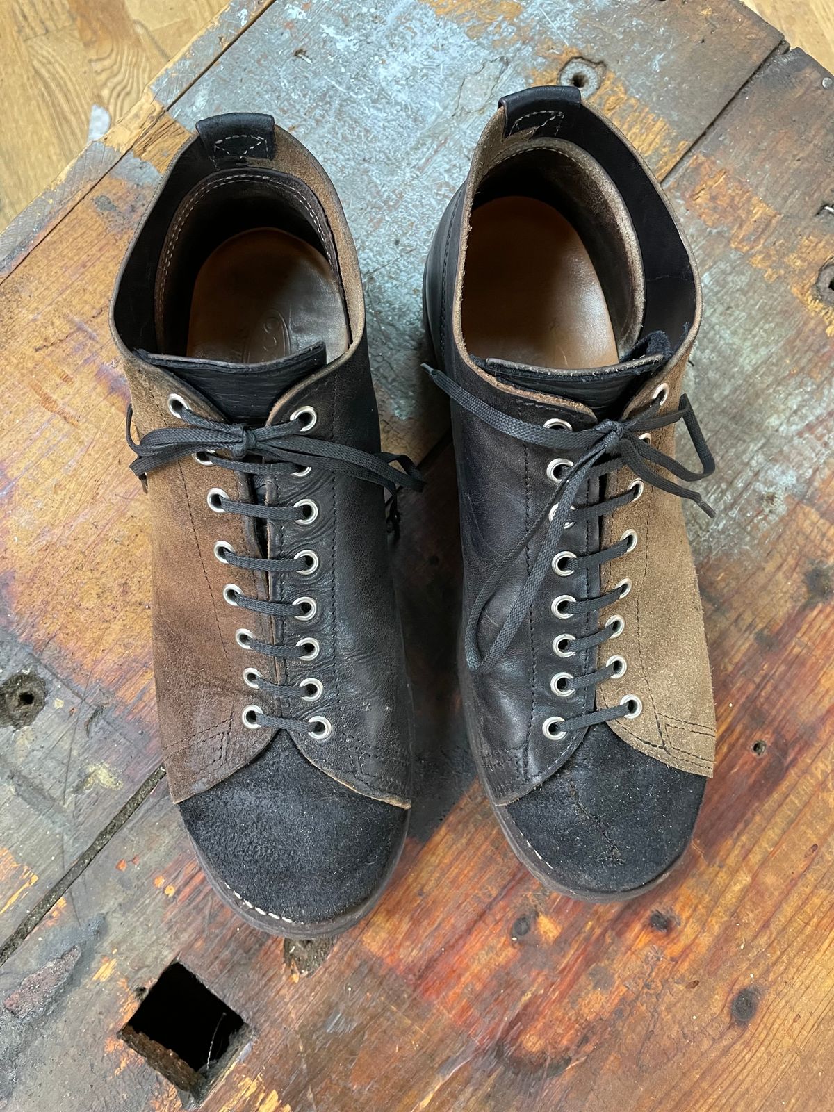 Photo by FrankLeeFineLeathers on December 5, 2023 of the Self-Made Monkey Boot in Horween Black Chromexcel Horsehide.