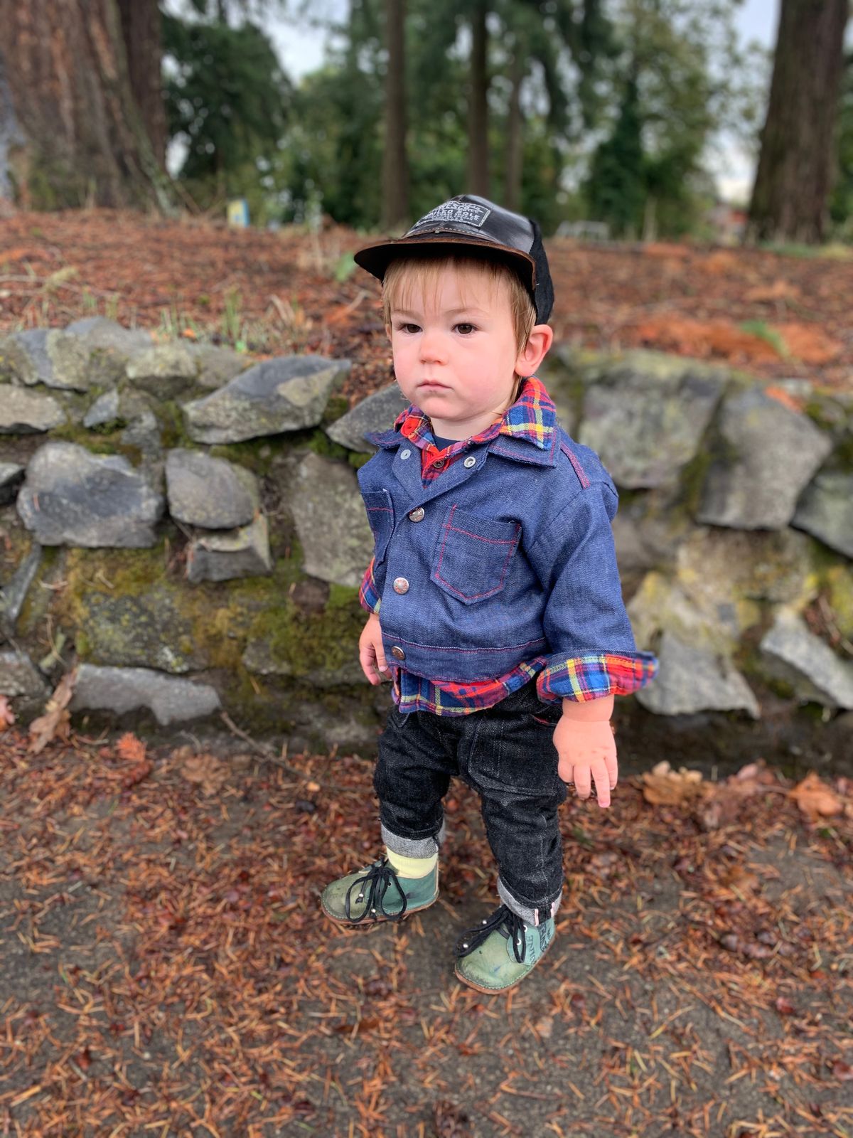 Photo by FrankLeeFineLeathers on October 12, 2020 of the Self-Made chukka in Horween Reverse Shell Cordovan.