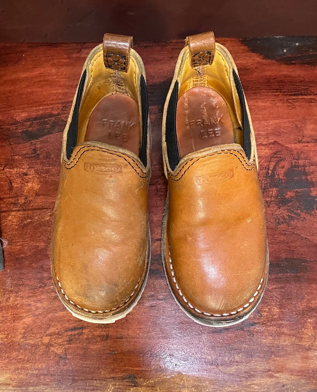 Photo by FrankLeeFineLeathers on November 3, 2023 of the Wesco Romeo in Maryam “ banana” horsebutt, Law shrunken bison, buckskin lined.