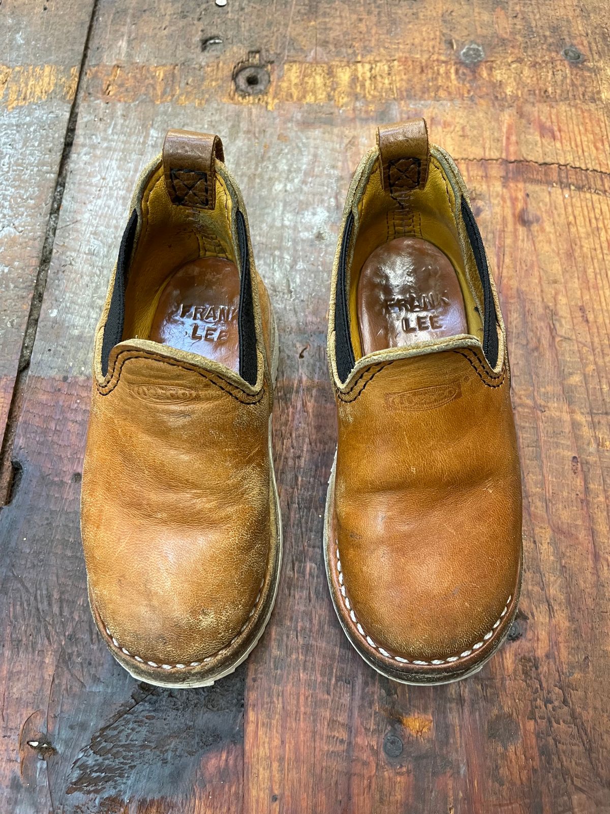 Photo by FrankLeeFineLeathers on December 5, 2023 of the Wesco Romeo in Maryam “ banana” horsebutt, Law shrunken bison, buckskin lined.