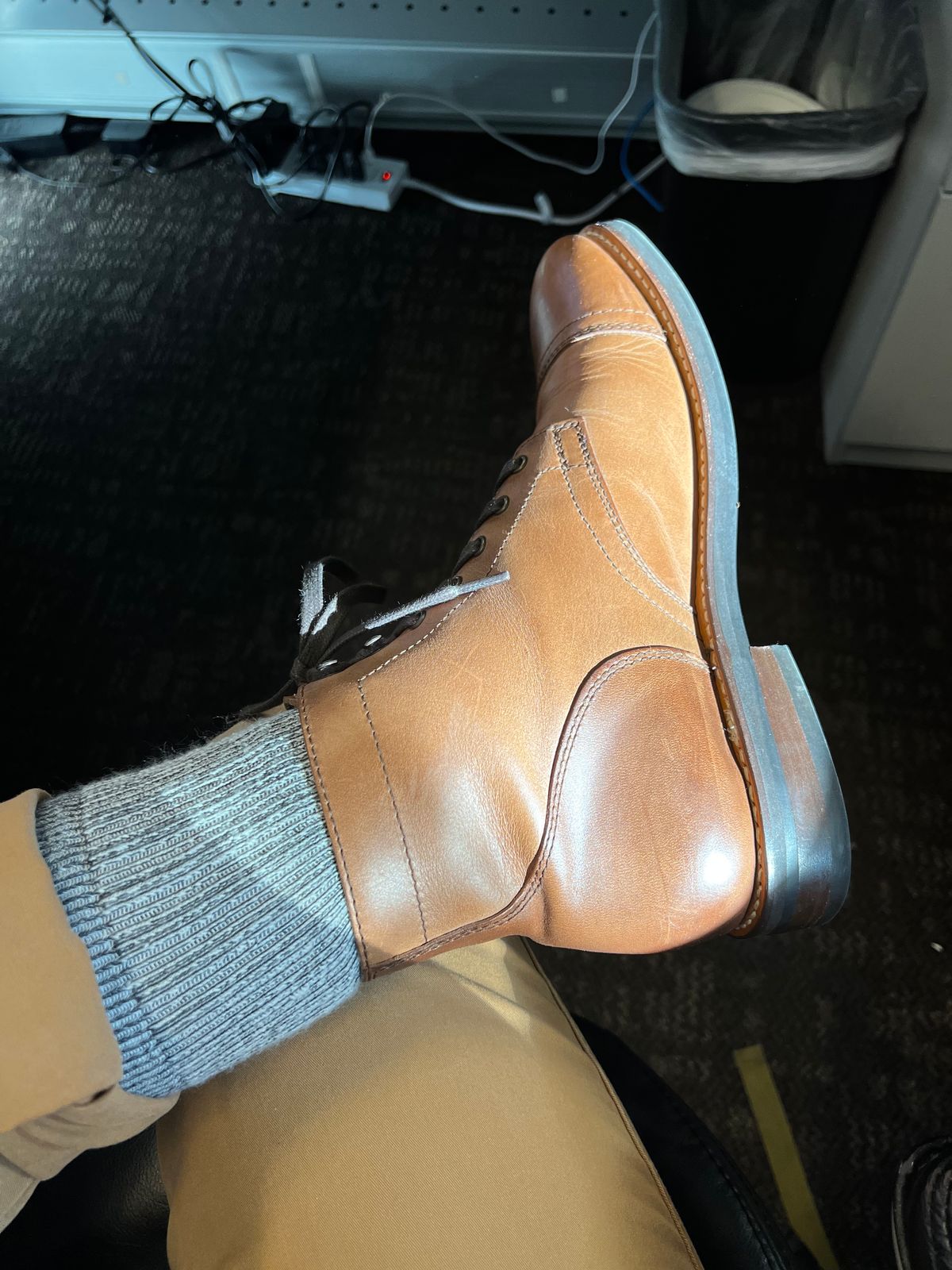 Photo by Smittysan on February 15, 2023 of the Thursday Captain in Horween Natural Chromexcel.
