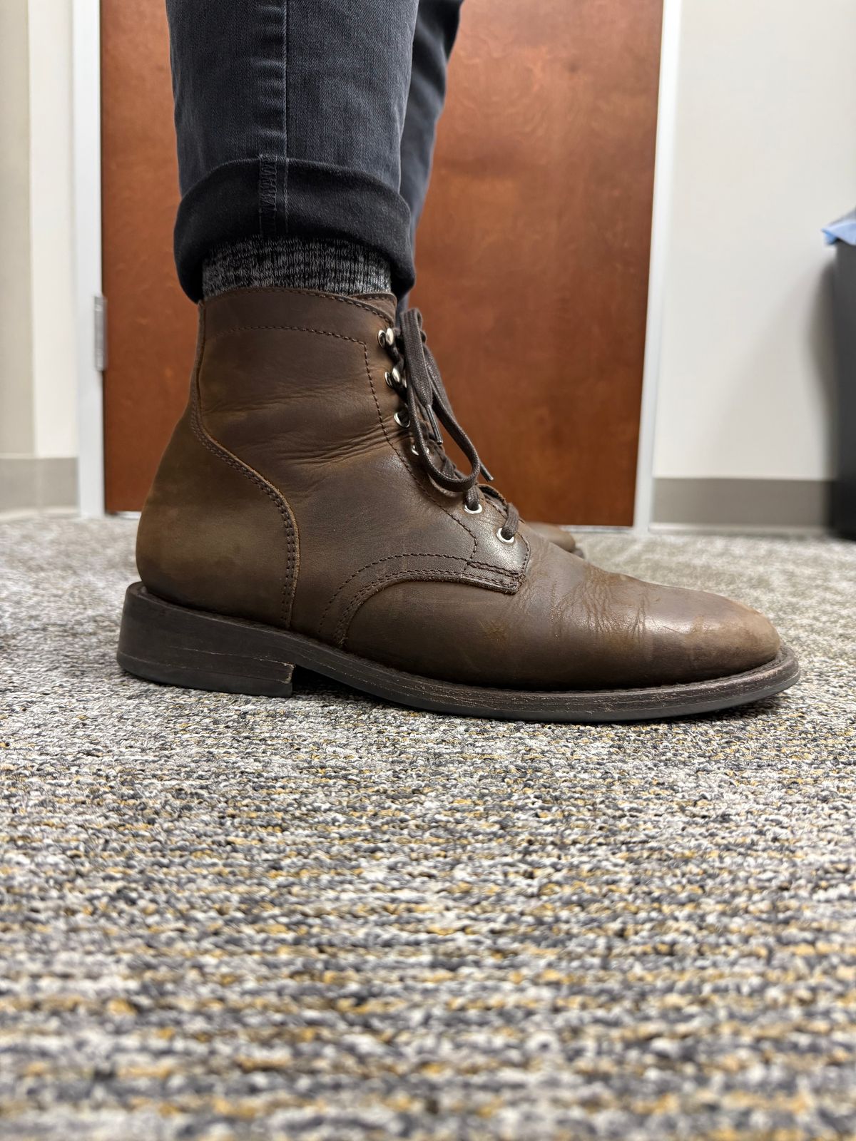 Photo by Smittysan on March 23, 2026 of the Thursday President in Tobacco Rugged & Resilient.