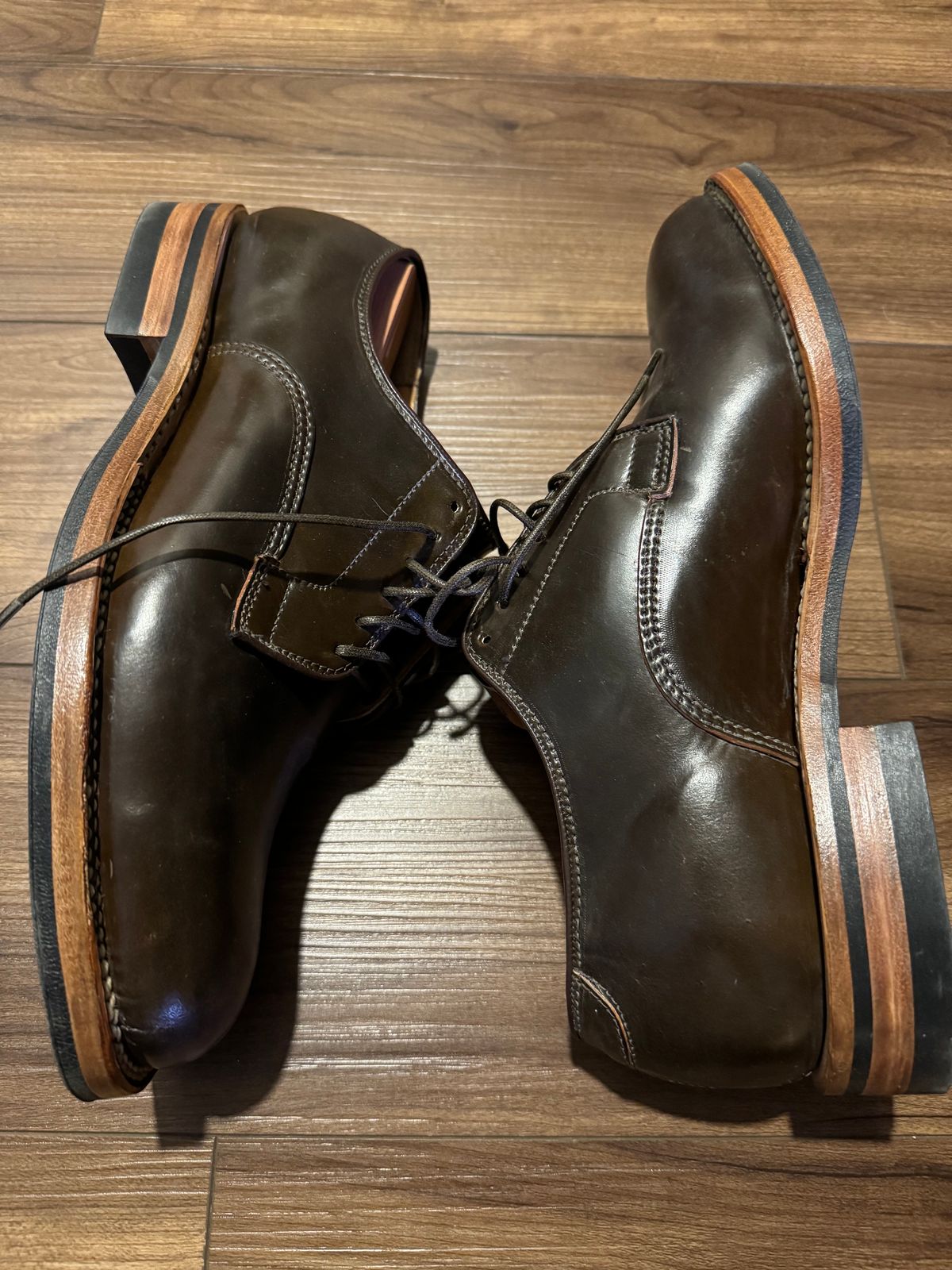 Photo by jinwoo on October 9, 2023 of the Viberg Derby Shoe in Horween Dark Cognac Shell Cordovan.