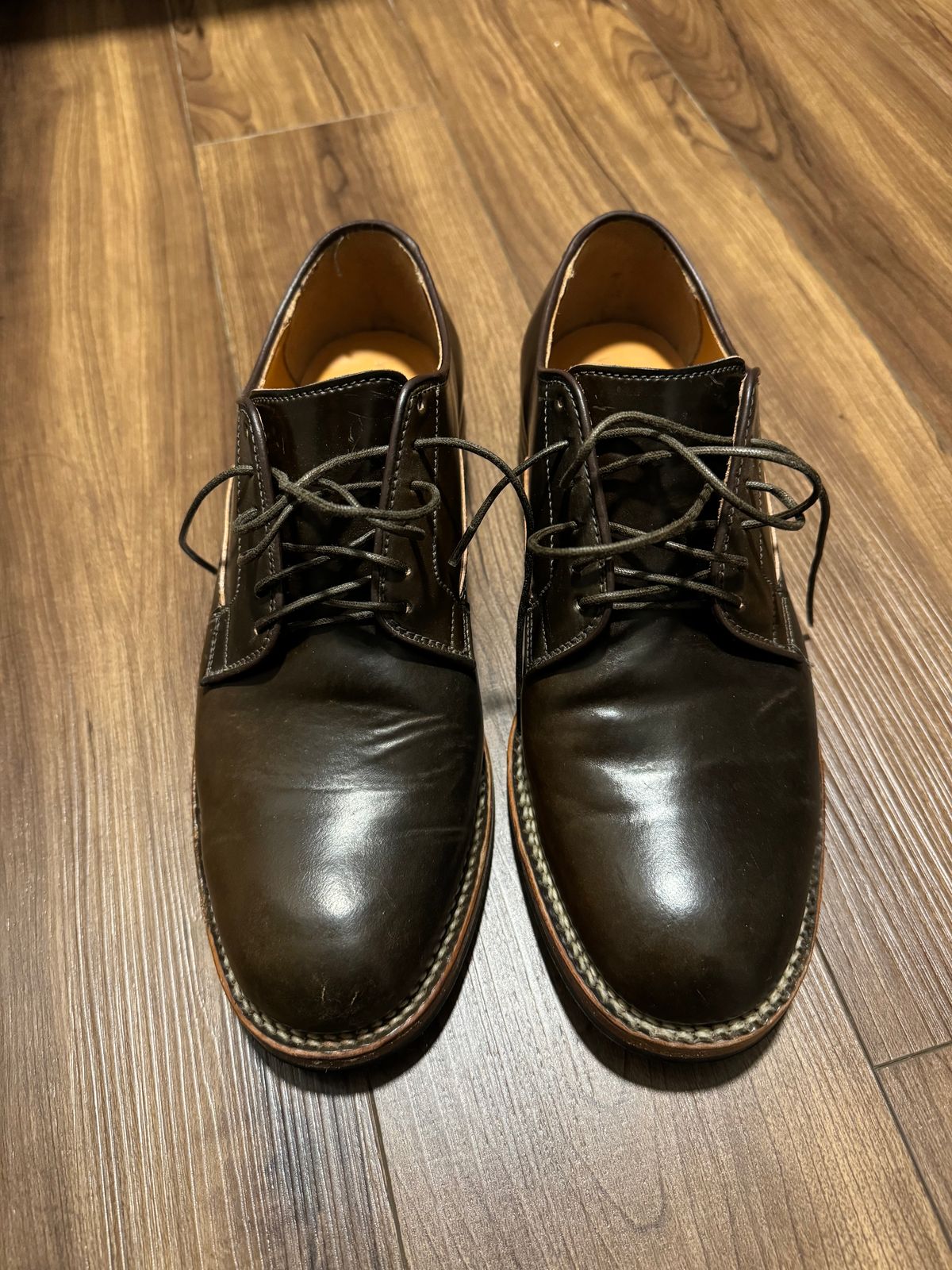 Photo by jinwoo on November 3, 2023 of the Viberg Derby Shoe in Horween Dark Cognac Shell Cordovan.
