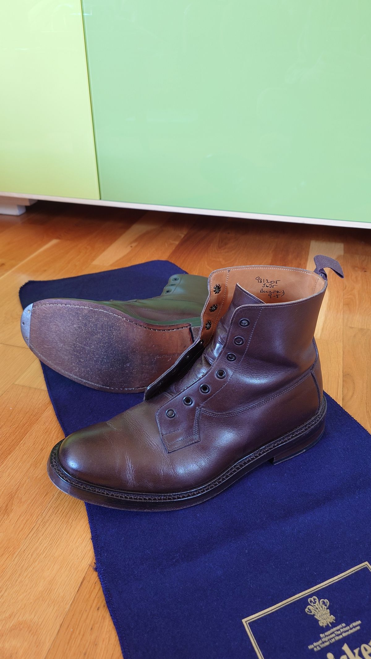 Photo by sowakichi on May 9, 2024 of the Tricker's Burford Country Boot in Espresso Burnished Calf.