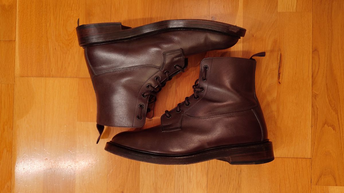 Photo by sowakichi on November 17, 2024 of the Tricker's Burford Country Boot in Espresso Burnished Calf.