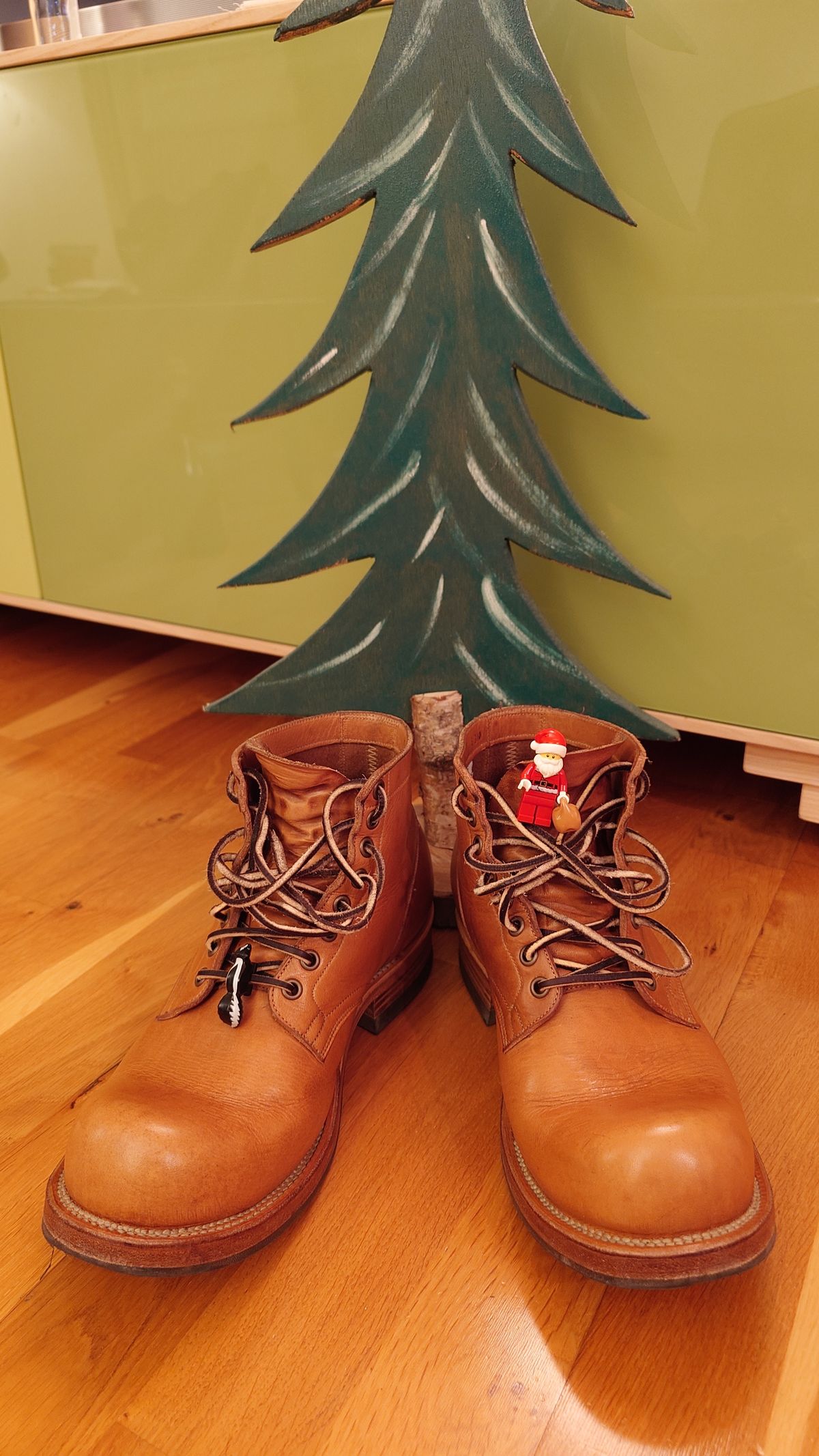 Photo by sowakichi on December 2, 2024 of the Viberg Service Boot in Horween Natural Wooly Chromexcel.