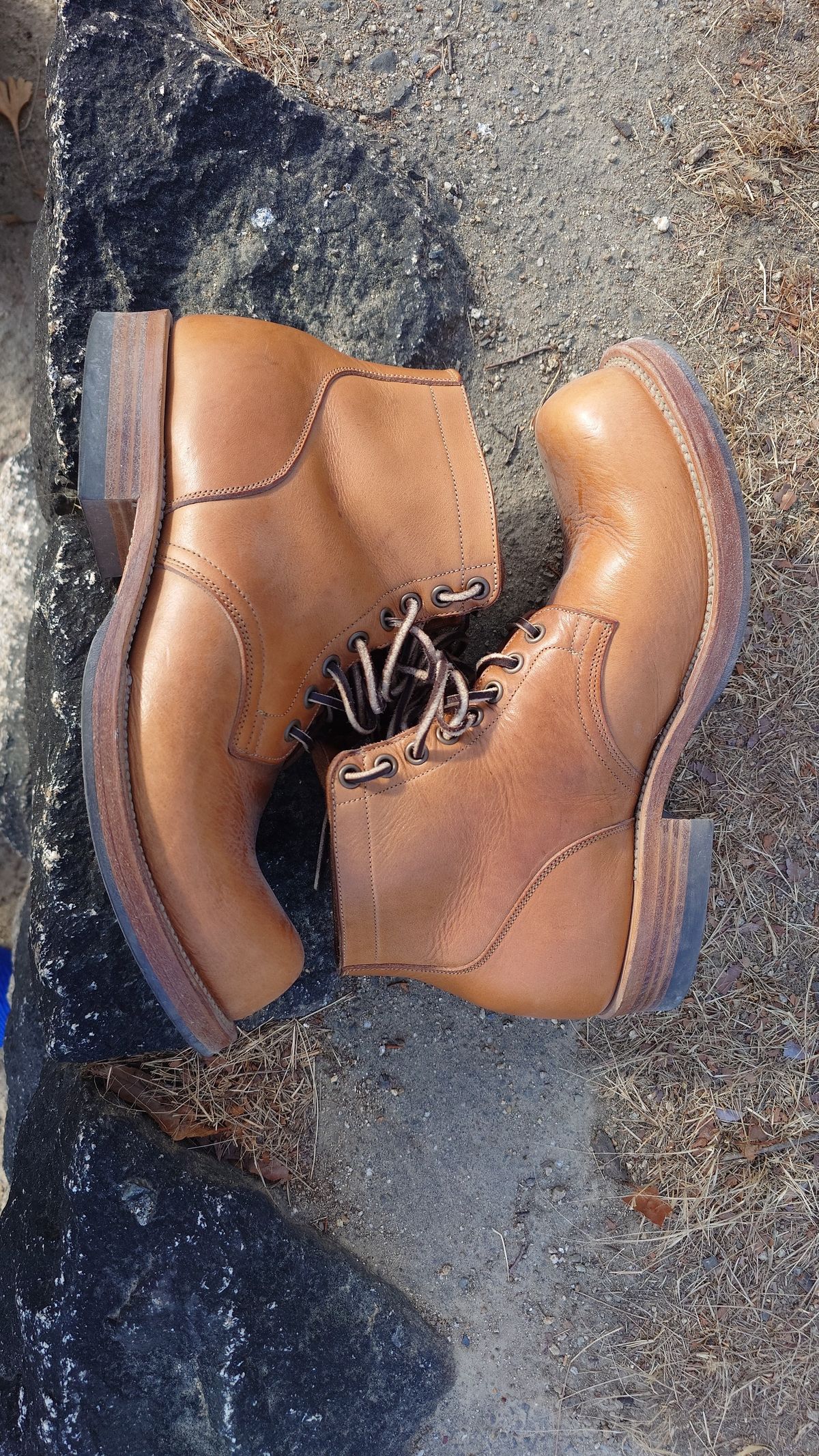 Photo by sowakichi on January 4, 2025 of the Viberg Service Boot in Horween Natural Wooly Chromexcel.