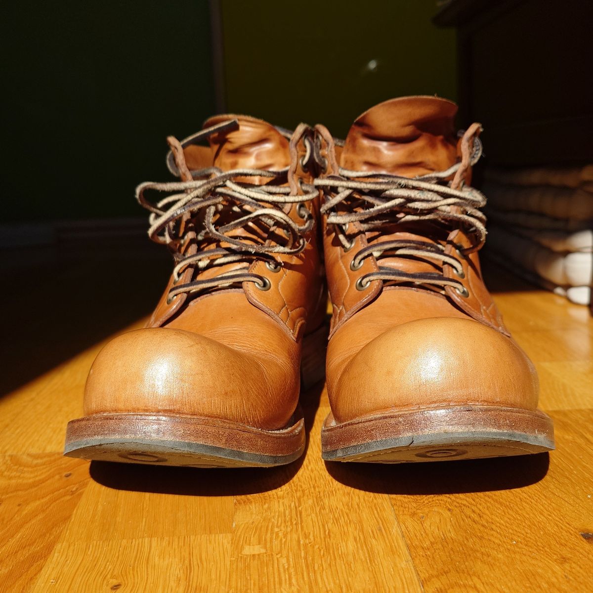 Photo by sowakichi on April 5, 2025 of the Viberg Service Boot in Horween Natural Wooly Chromexcel.