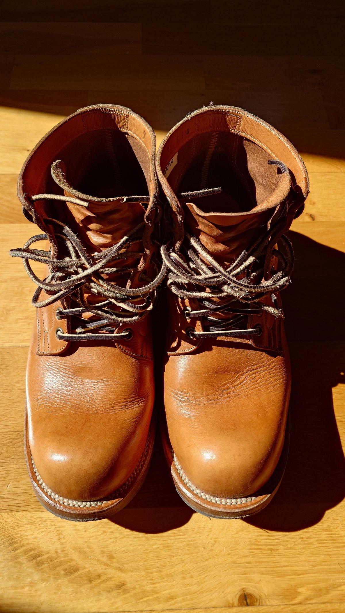 Photo by sowakichi on April 5, 2025 of the Viberg Service Boot in Horween Natural Wooly Chromexcel.
