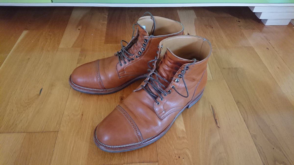 Photo by sowakichi on June 17, 2023 of the Viberg Service Boot BCT in Shinki Tan Latigo Horsehide.