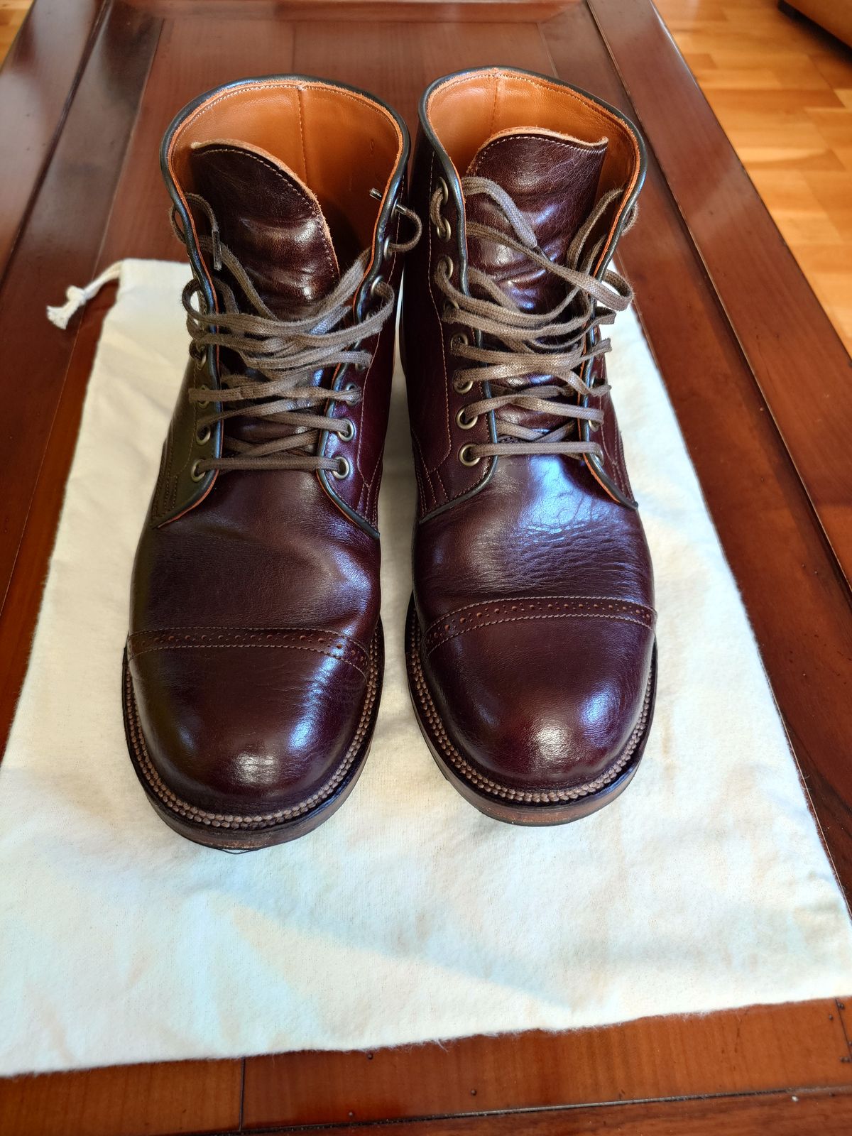 Photo by sowakichi on November 4, 2023 of the Viberg Service Boot in Shinki Dark Brown Oiled Horsebutt.