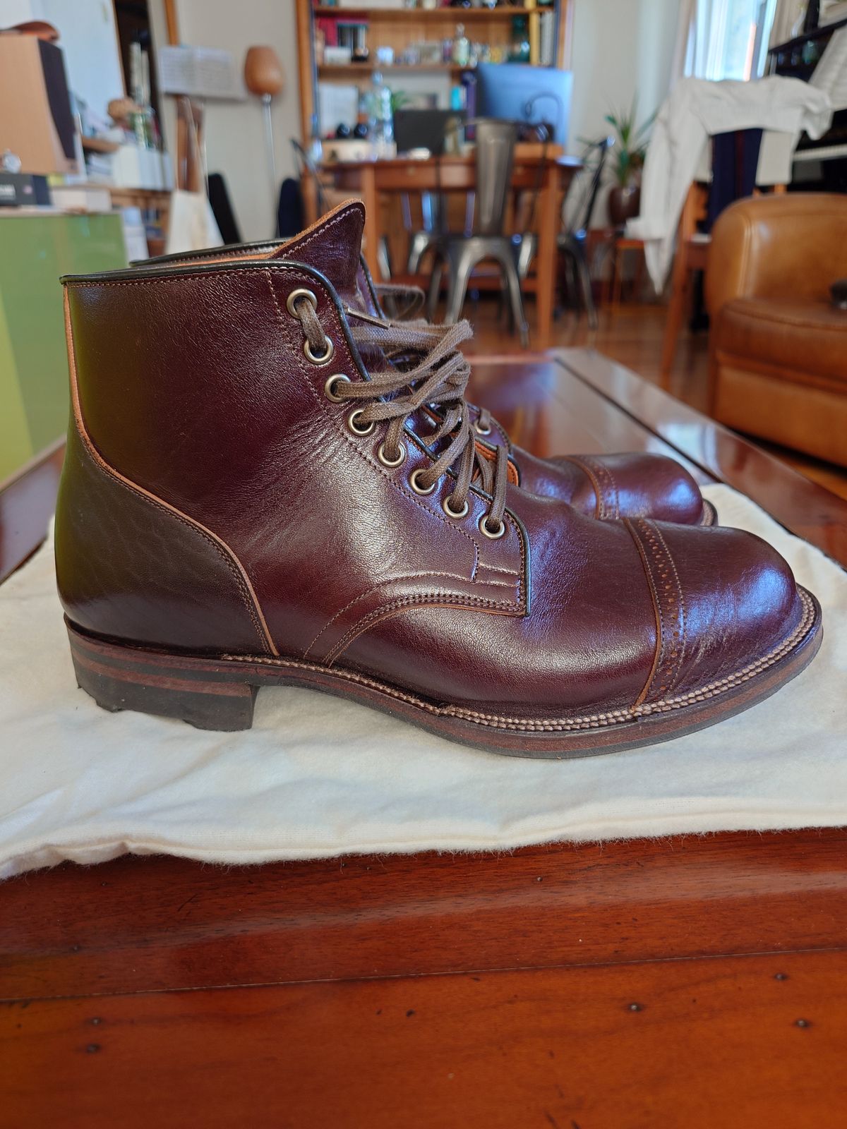 Photo by sowakichi on November 4, 2023 of the Viberg Service Boot in Shinki Dark Brown Oiled Horsebutt.