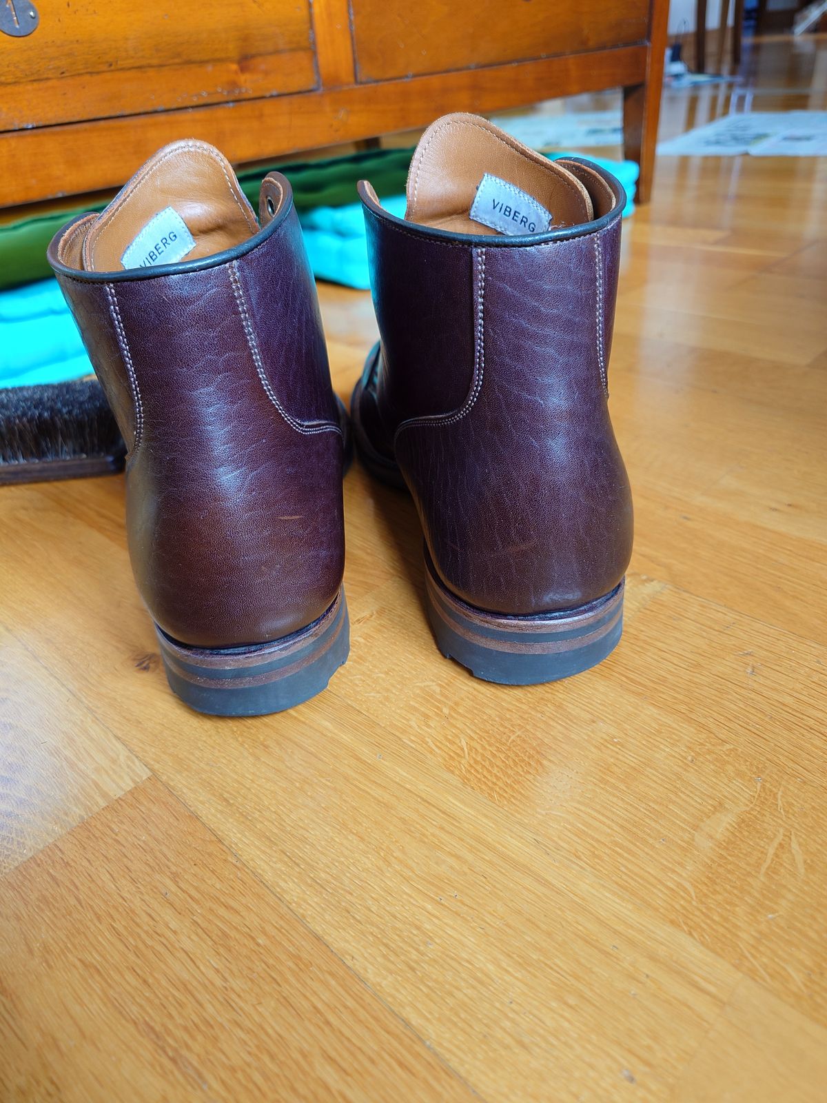 Photo by sowakichi on March 2, 2024 of the Viberg Service Boot in Shinki Dark Brown Oiled Horsebutt.