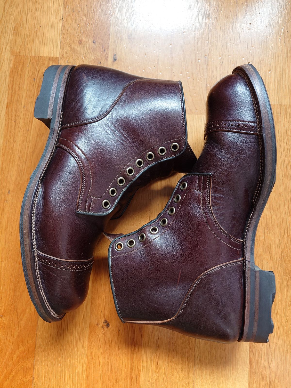 Photo by sowakichi on March 2, 2024 of the Viberg Service Boot in Shinki Dark Brown Oiled Horsebutt.