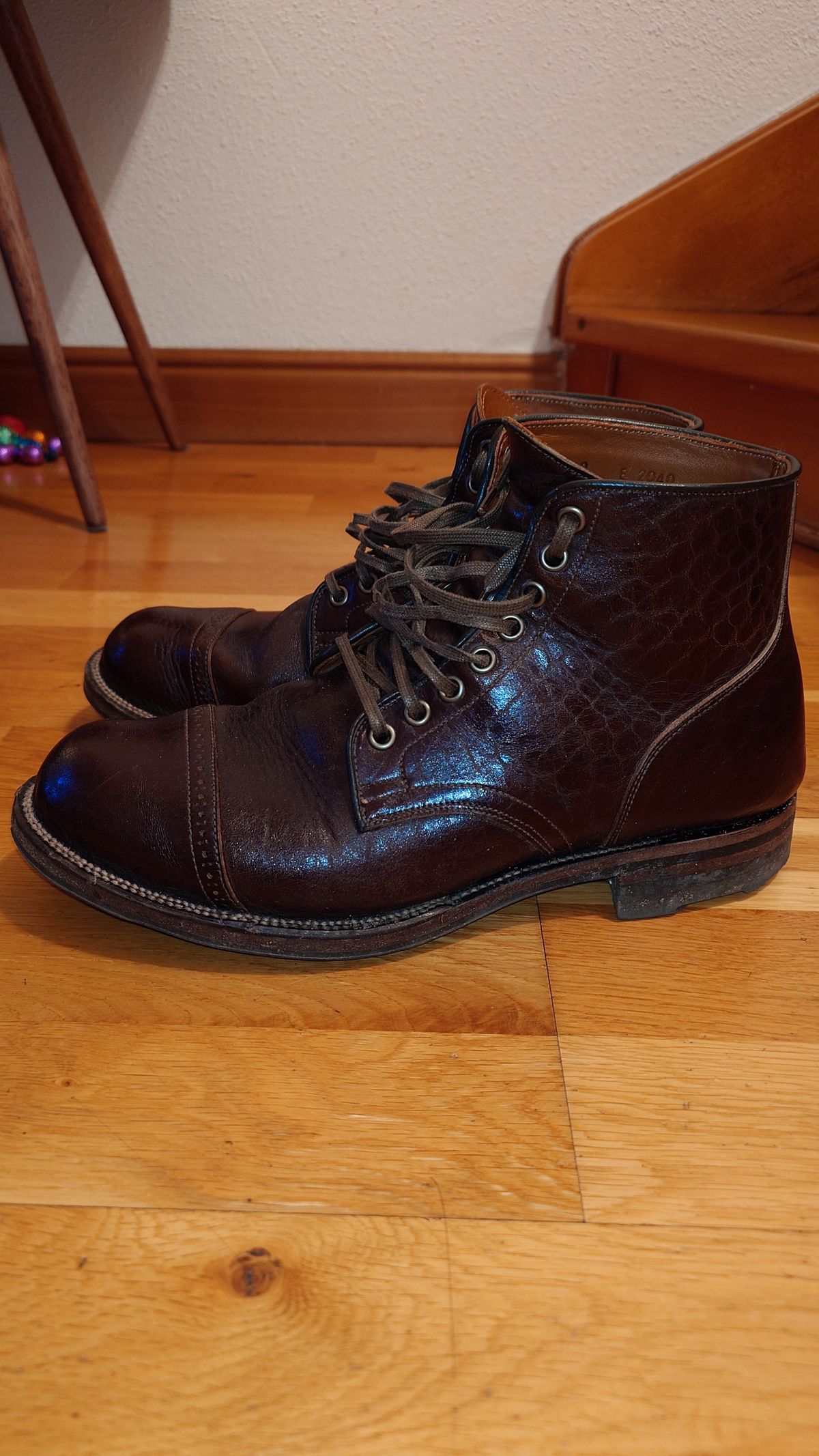 Photo by sowakichi on April 5, 2024 of the Viberg Service Boot in Shinki Dark Brown Oiled Horsebutt.