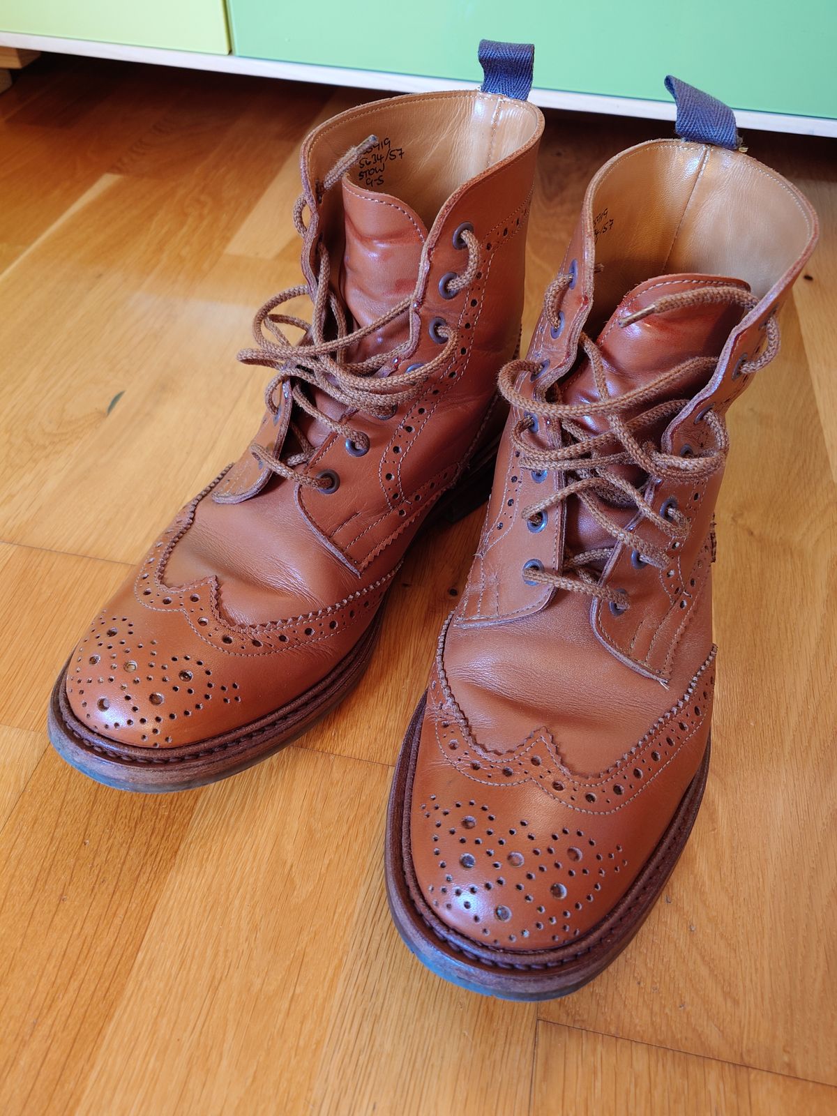 Photo by sowakichi on February 17, 2024 of the Tricker's Stow Country Boot in C-Shade Tan.