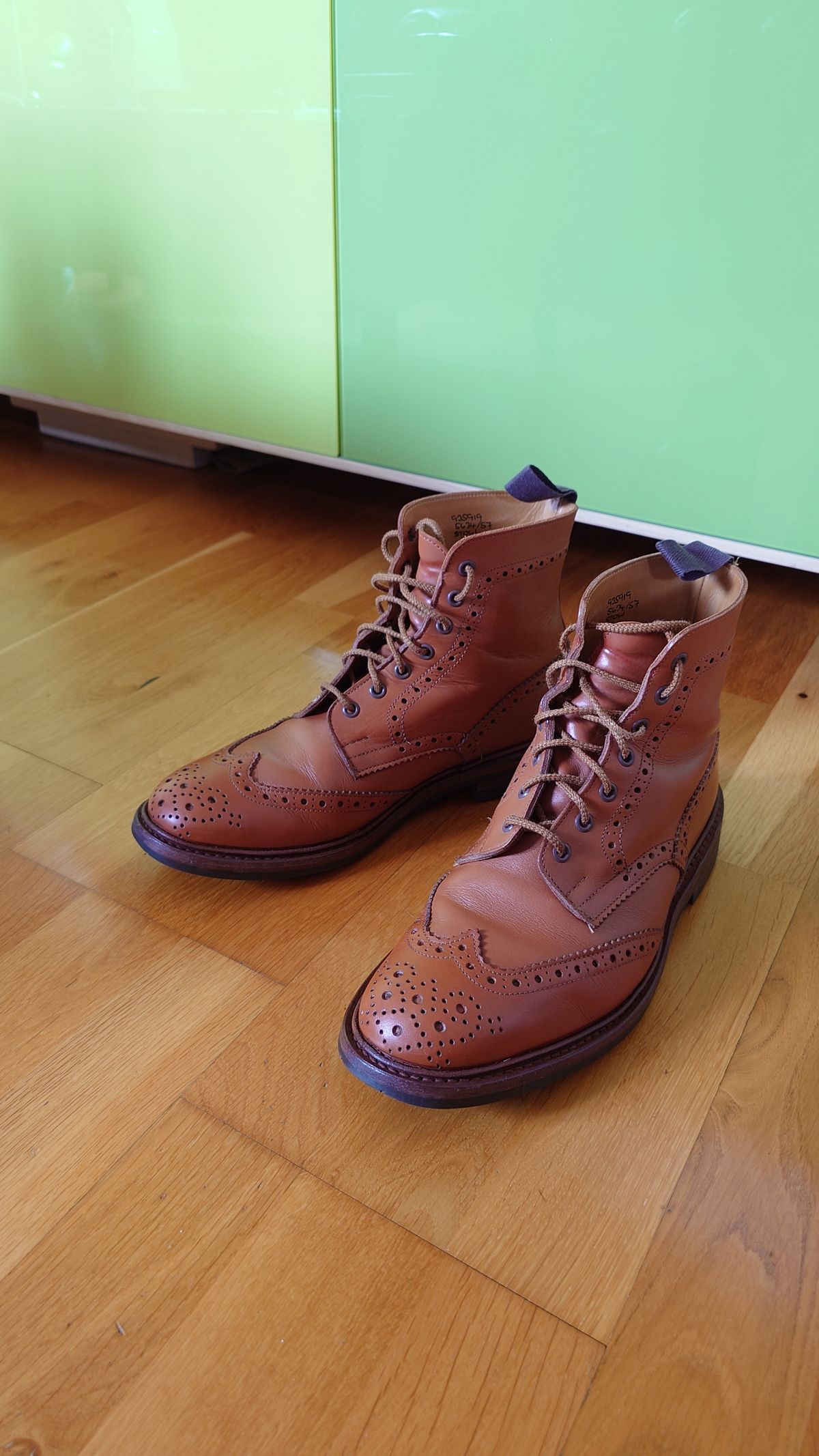 Photo by sowakichi on July 6, 2024 of the Tricker's Stow Country Boot in C-Shade Tan.