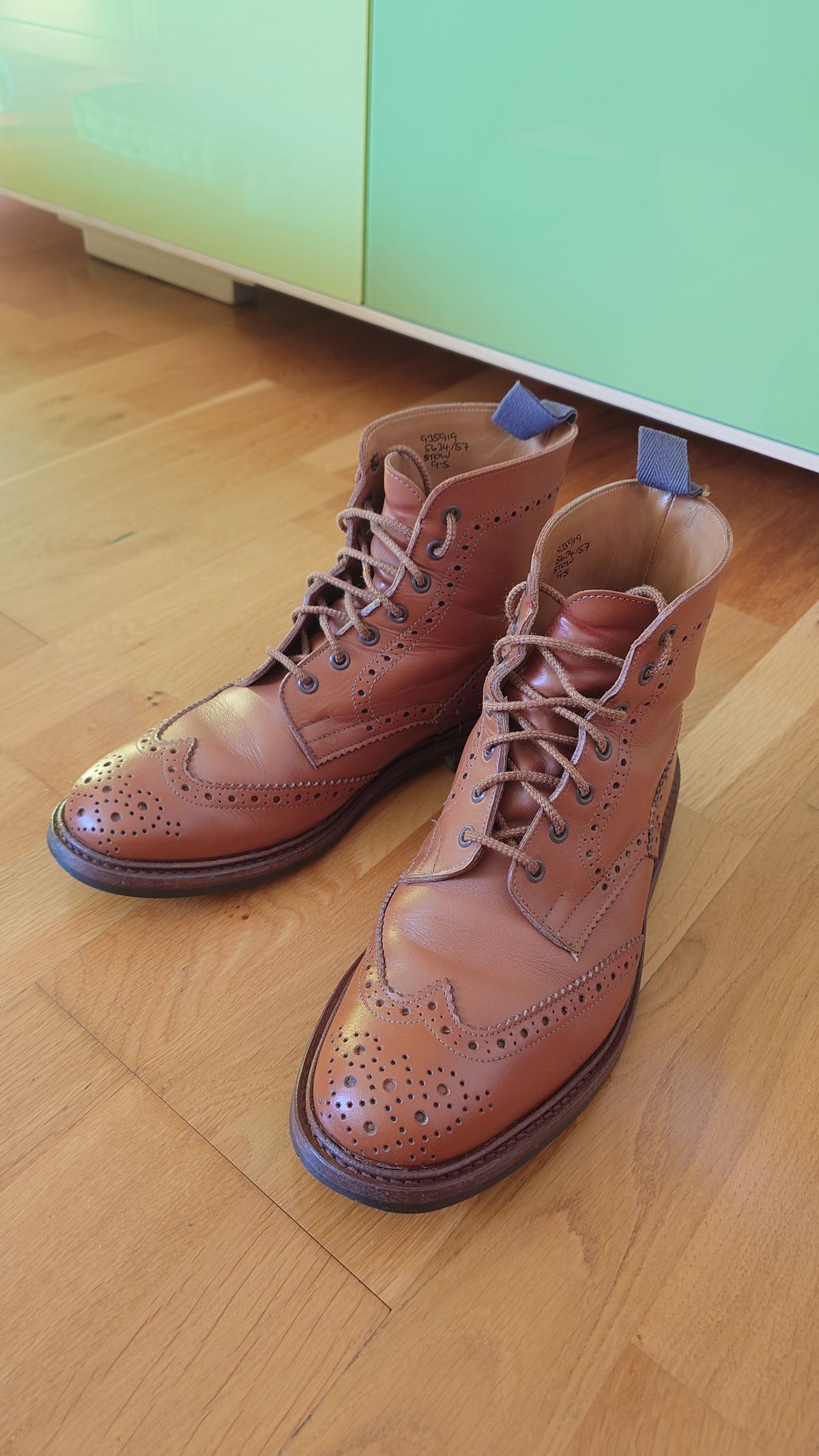 Photo by sowakichi on October 5, 2024 of the Tricker's Stow Country Boot in C-Shade Tan.