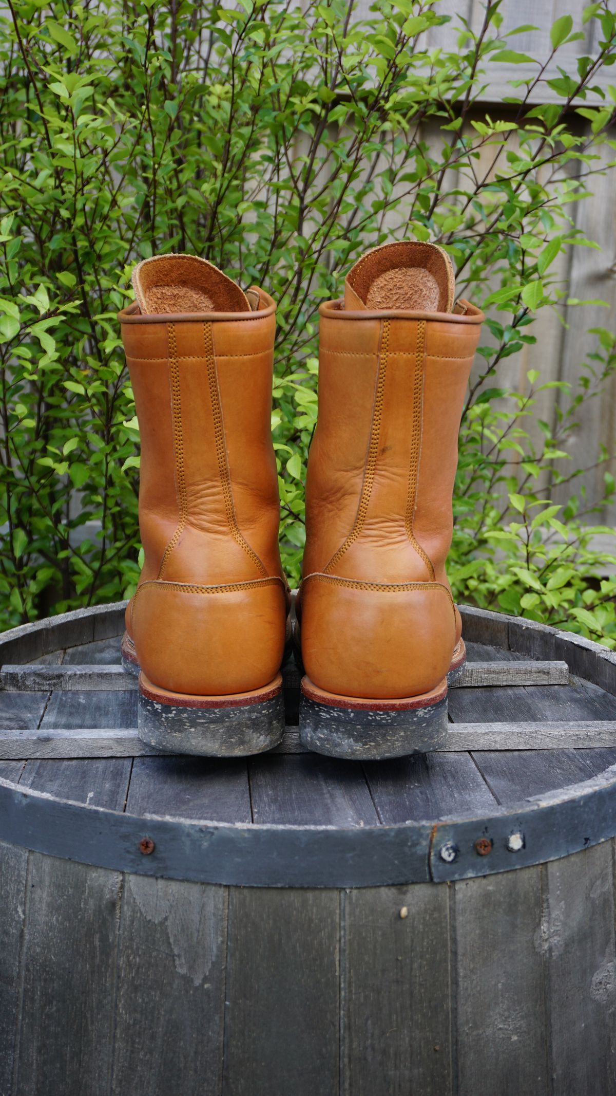 Photo by Worn.Soles on November 5, 2022 of the Tahura Captoelari 8 Inch in Tochigi Earth #2 Orange Beige.