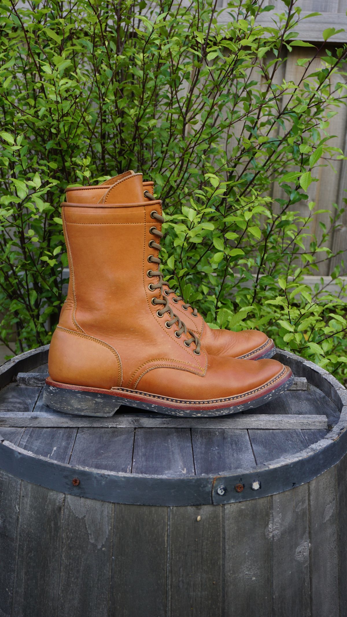 Photo by Worn.Soles on November 5, 2022 of the Tahura Captoelari 8 Inch in Tochigi Earth #2 Orange Beige.