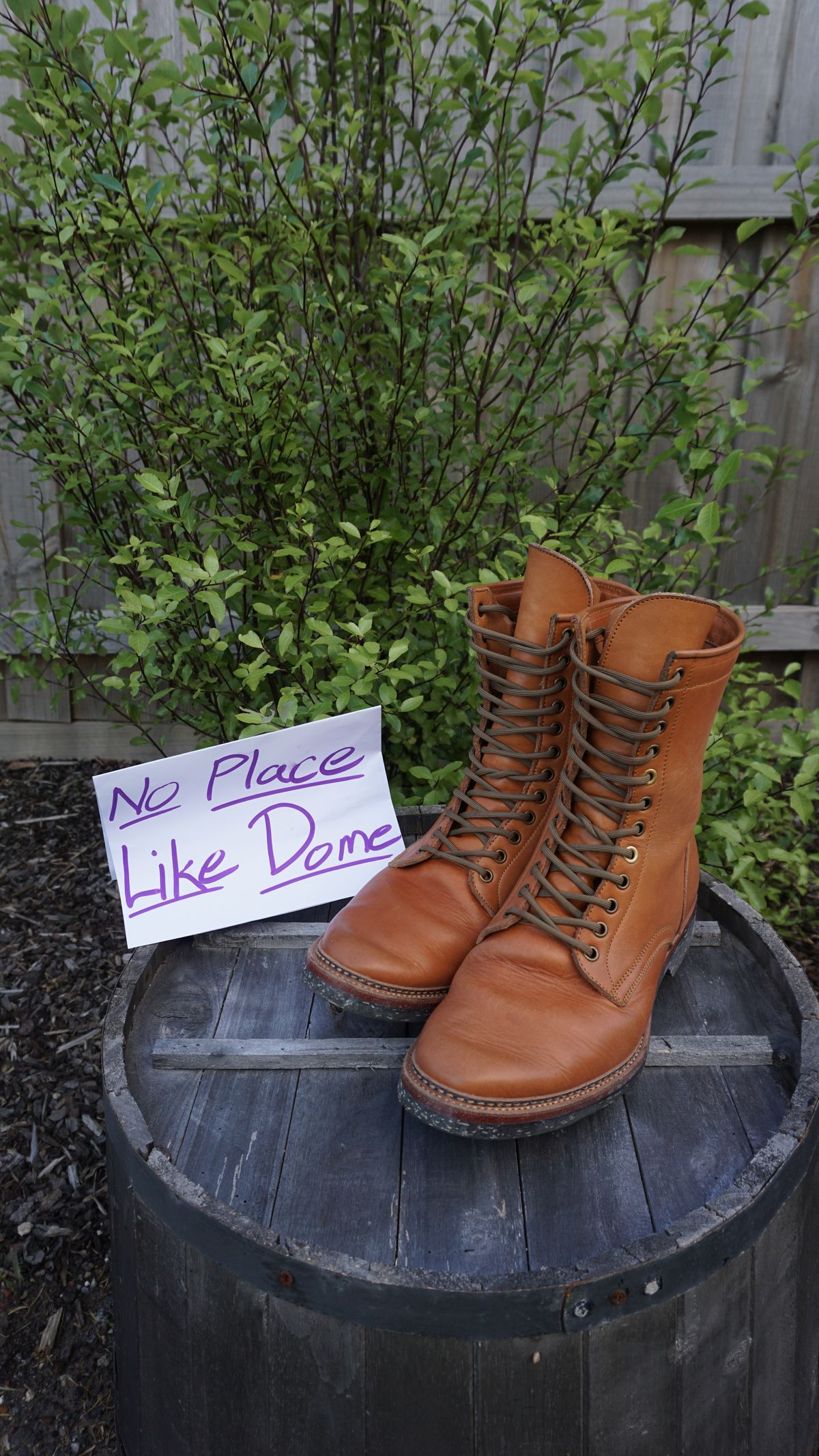 Photo by Worn.Soles on November 5, 2022 of the Tahura Captoelari 8 Inch in Tochigi Earth #2 Orange Beige.