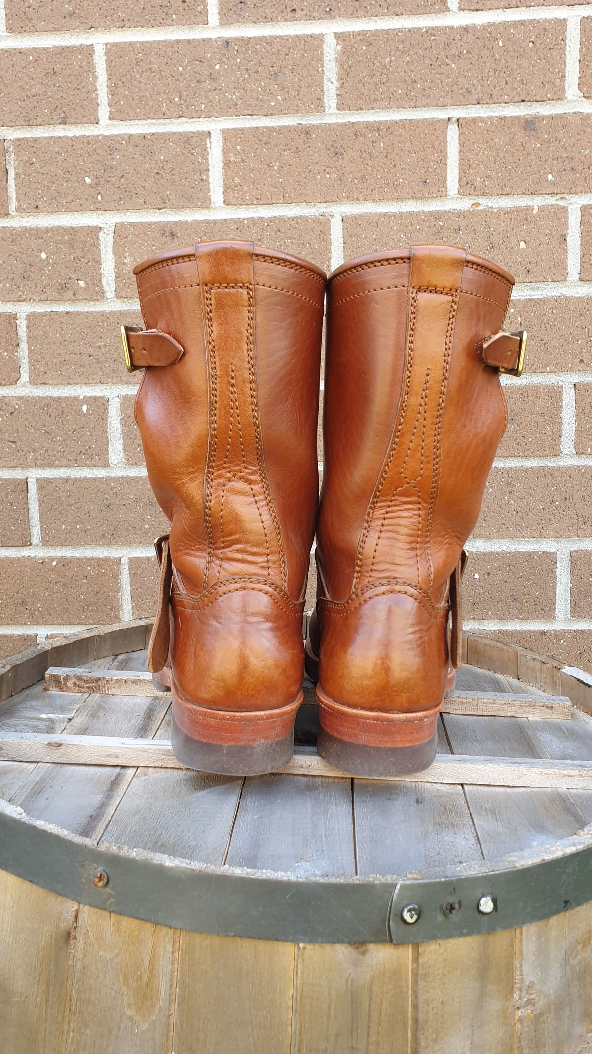 Photo by Worn.Soles on December 2, 2021 of the Benzein The Keeper 'Type 2' Engineer Boot in Shinki Brown Oiled Horsebutt.