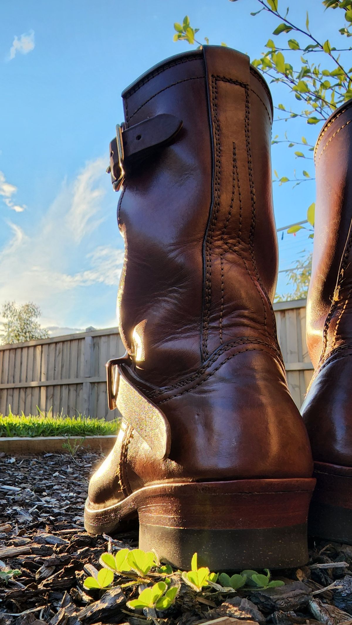 Photo by Worn.Soles on May 6, 2022 of the Benzein The Keeper 'Type 2' Engineer Boot in Shinki Brown Oiled Horsebutt.