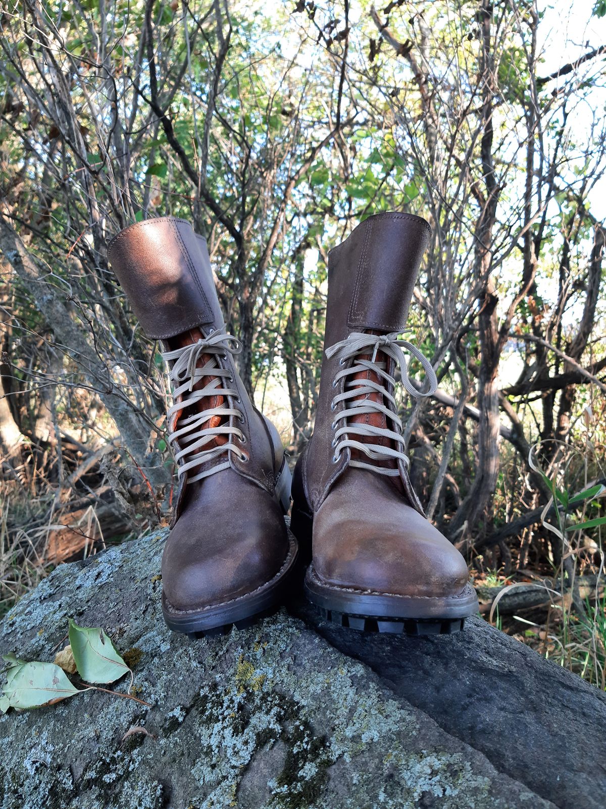 Photo by Niko on October 2, 2023 of the Unknown Maker French M47/US M43 Copy in Unknown Natural Veg Tan.