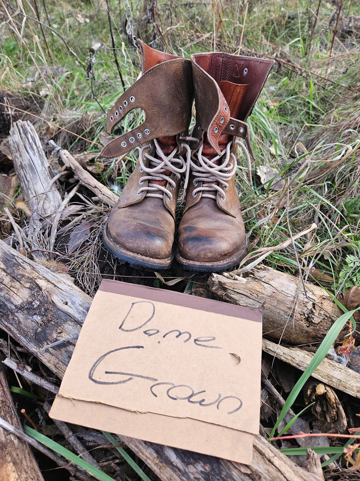Photo by Niko on November 5, 2023 of the Unknown Maker French M47/US M43 Copy in Unknown Natural Veg Tan.