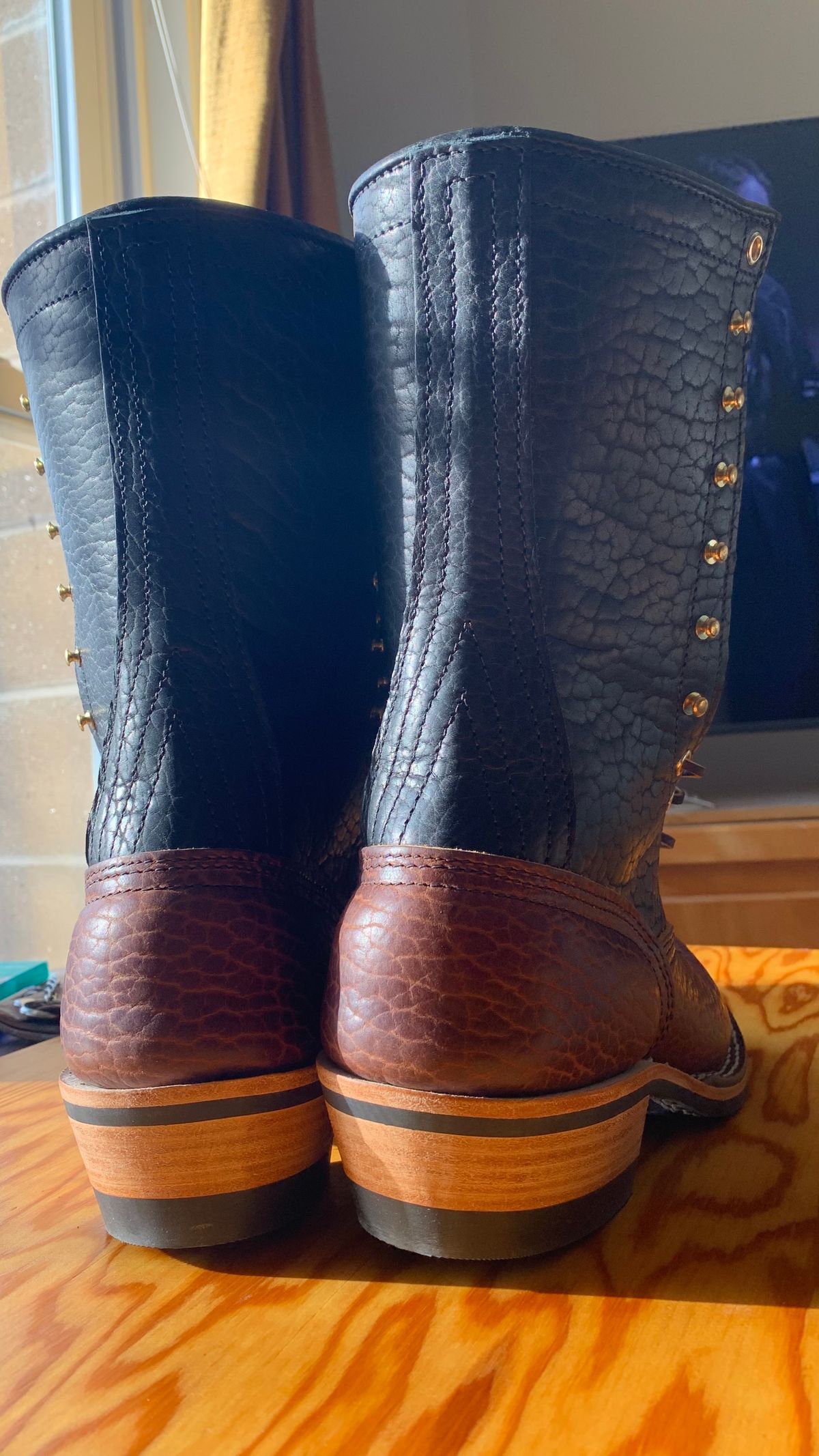 Photo by X on January 29, 2025 of the Nicks MTO in Law Tanning Black Smooth Shruken Bison & Law Tanning Brown Smooth Shruken Bison.