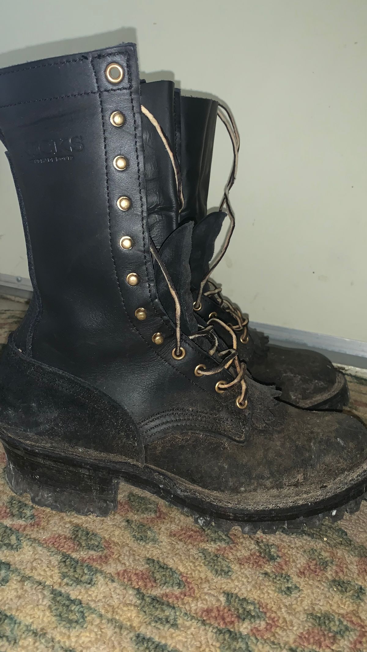 Photo by X on March 18, 2024 of the Nicks BuilderPro in Seidel MaxSupport Black.