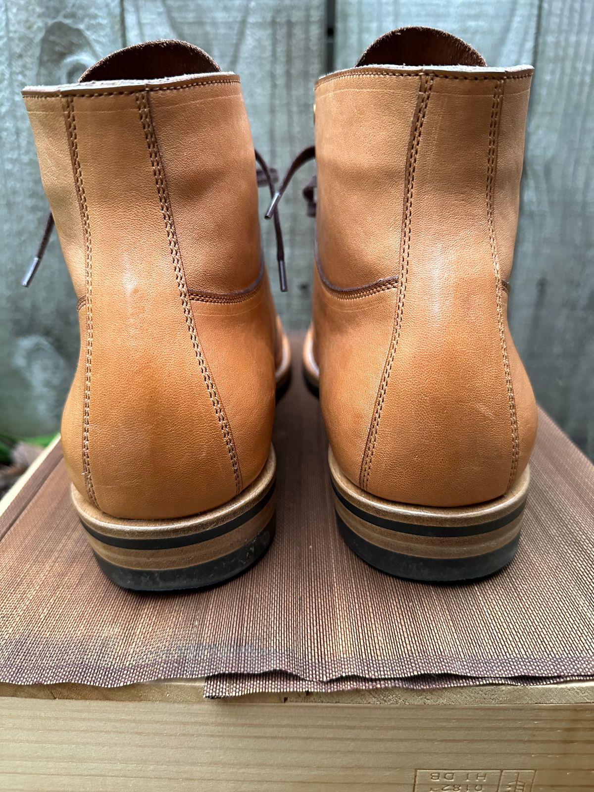 Photo by gv7 on February 1, 2023 of the Iron Boots x Østmo Type 1 in Maryam Natural Horsehide.