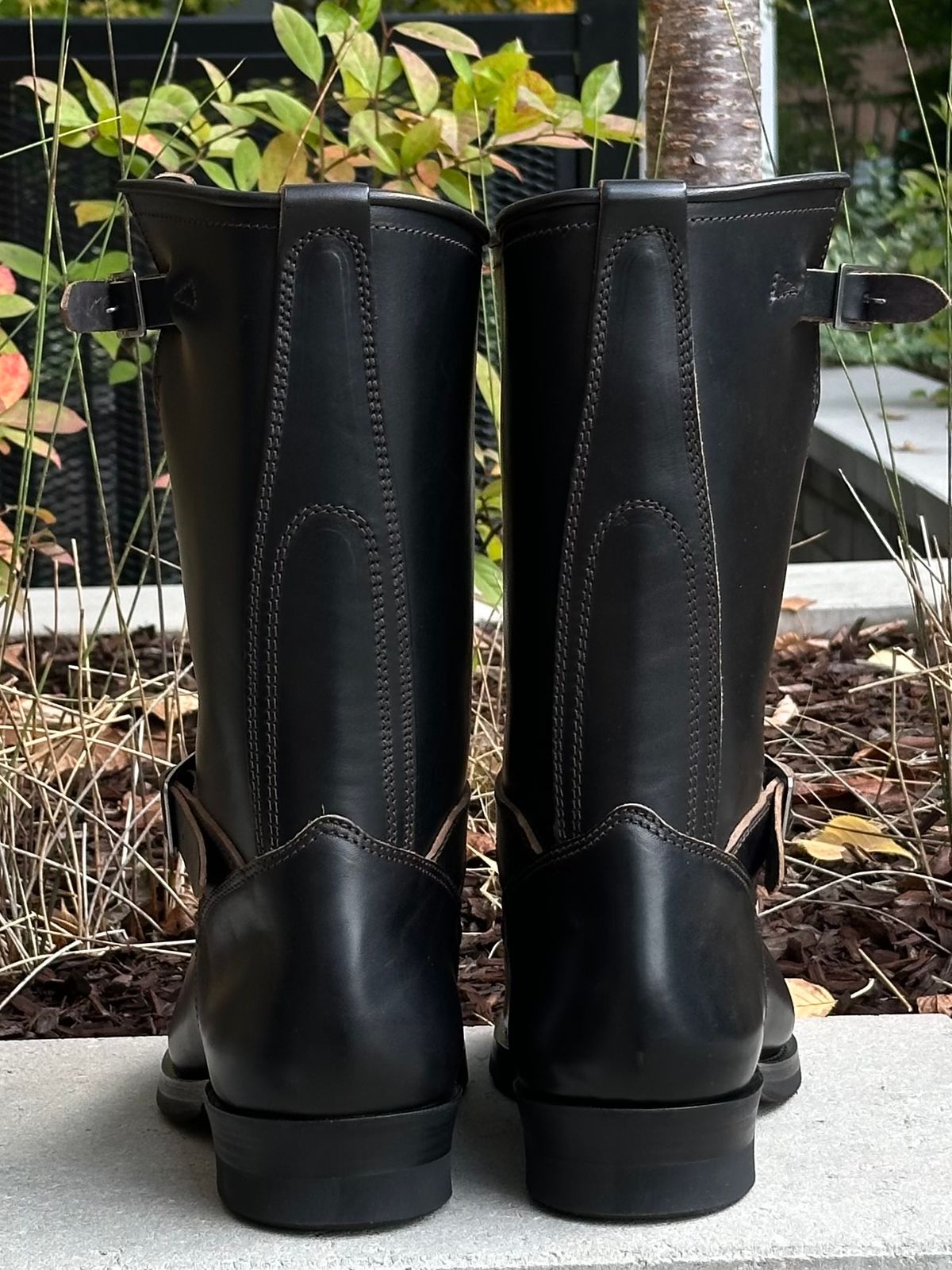 Photo by gv7 on October 1, 2025 of the SKOOB Wander Engineer Boots in Black Italian Horsebutt.