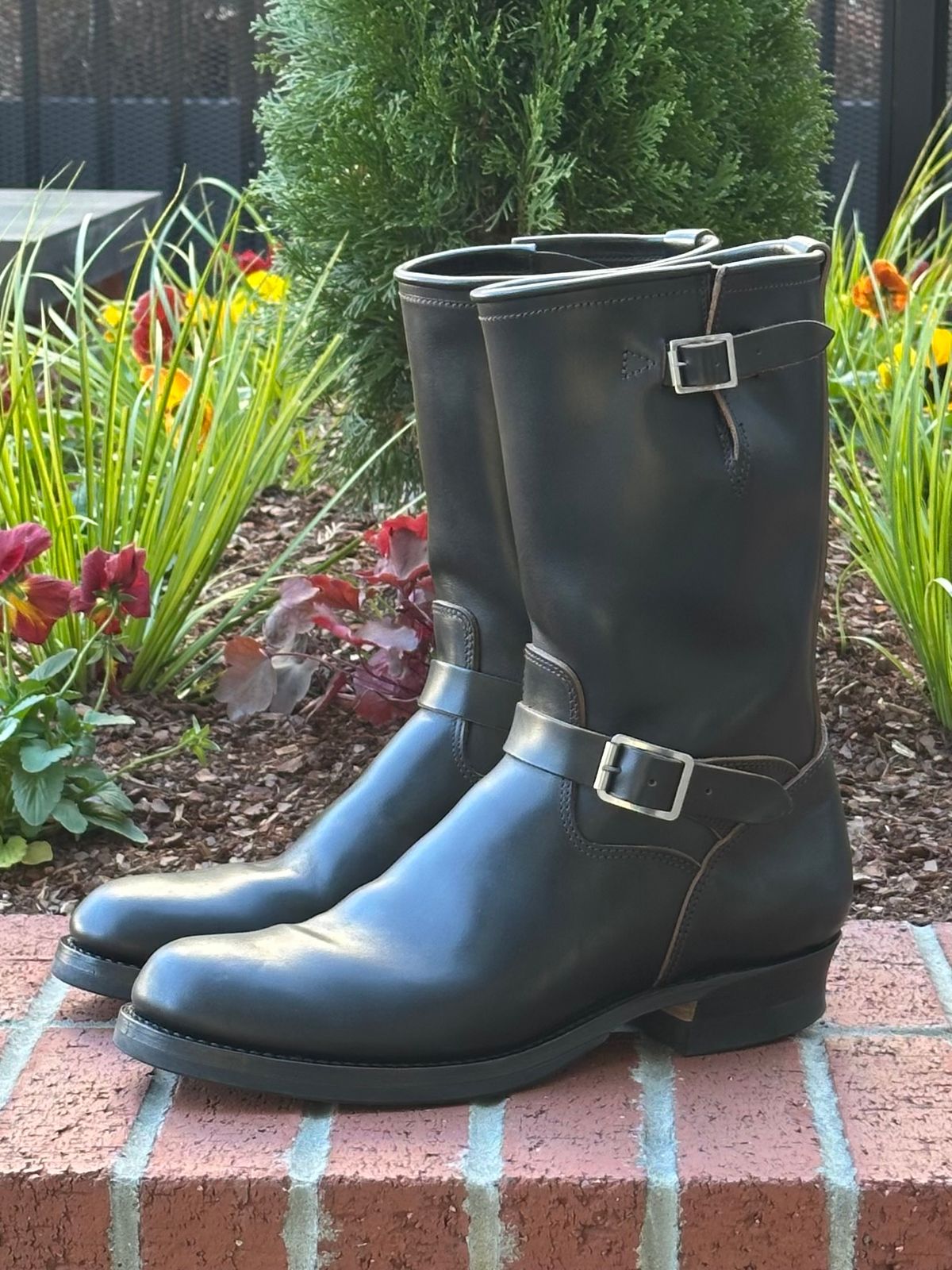 Photo by gv7 on November 1, 2025 of the SKOOB Wander Engineer Boots in Black Italian Horsebutt.