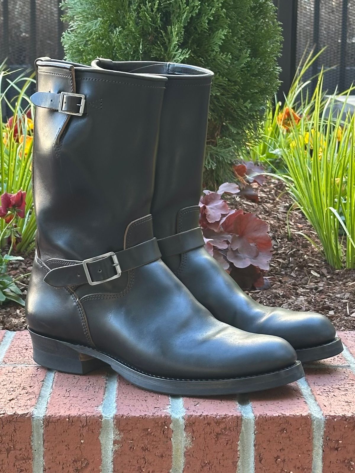 Photo by gv7 on November 1, 2025 of the SKOOB Wander Engineer Boots in Black Italian Horsebutt.