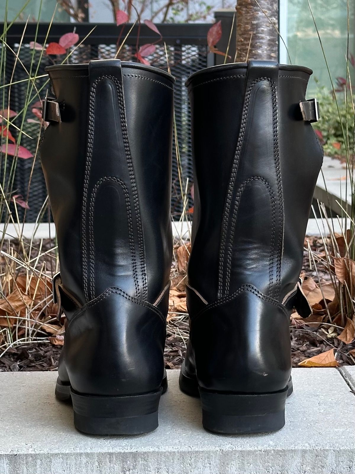 Photo by gv7 on November 29, 2025 of the SKOOB Wander Engineer Boots in Black Italian Horsebutt.